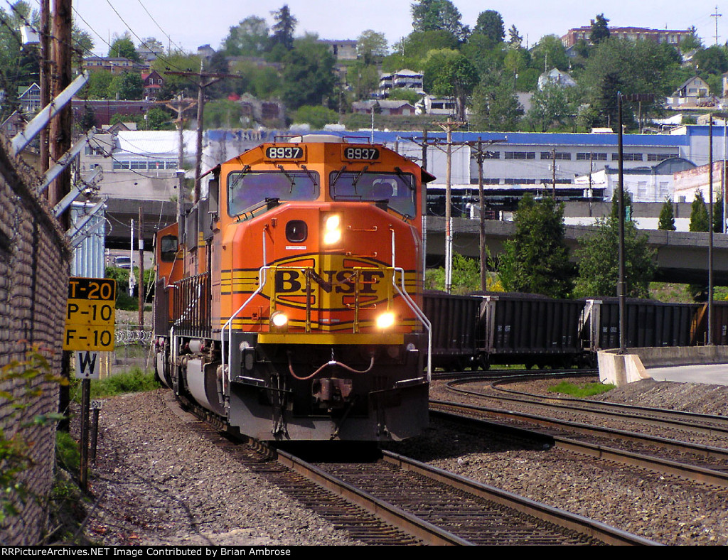 BNSF 8937 North